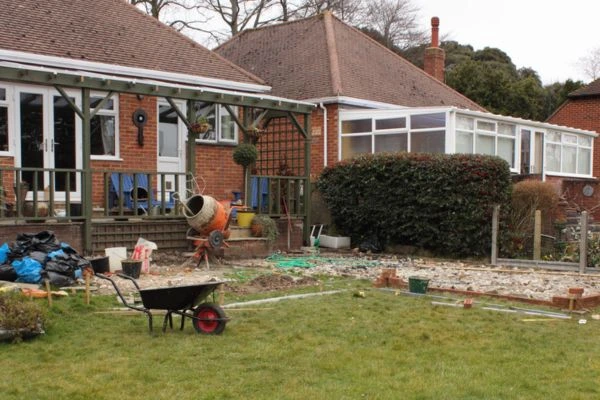 Understand the importance of boundary walls Crawley contact Jason edworthy party wall surveyors today!